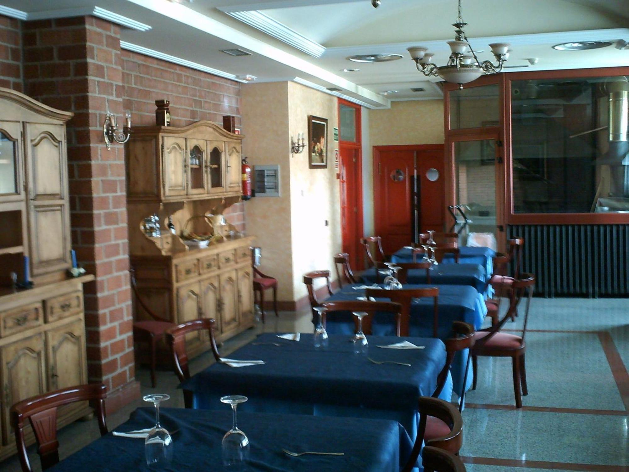 Hotel Villapaloma La Virgen del Camino Kültér fotó