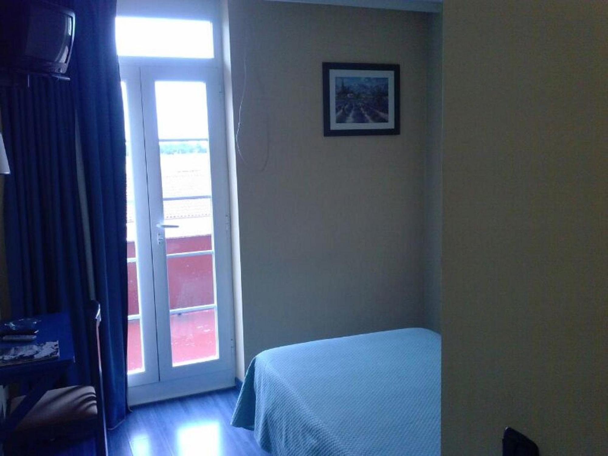Hotel Villapaloma La Virgen del Camino Szoba fotó